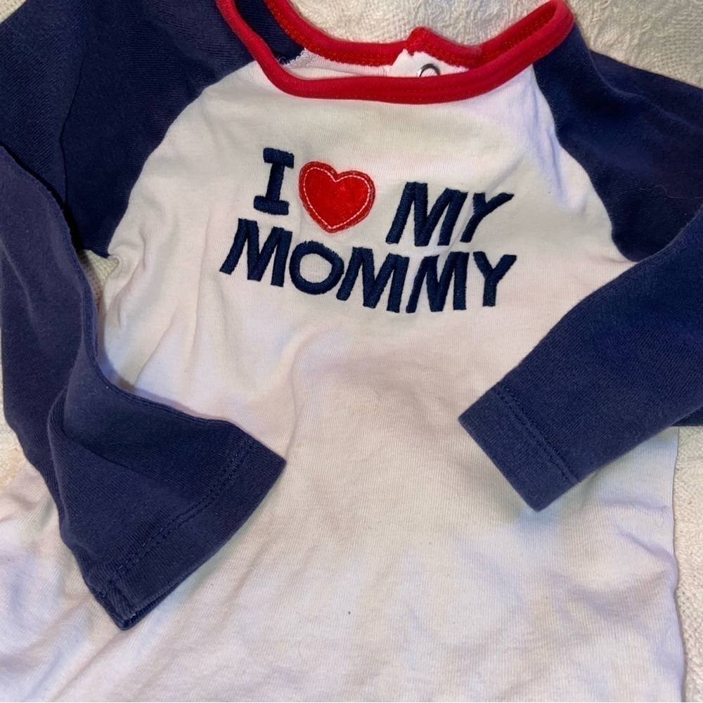 Carters 24 Months Inside Just Right For Valentine’s Day. I’ll Ship Immediately.